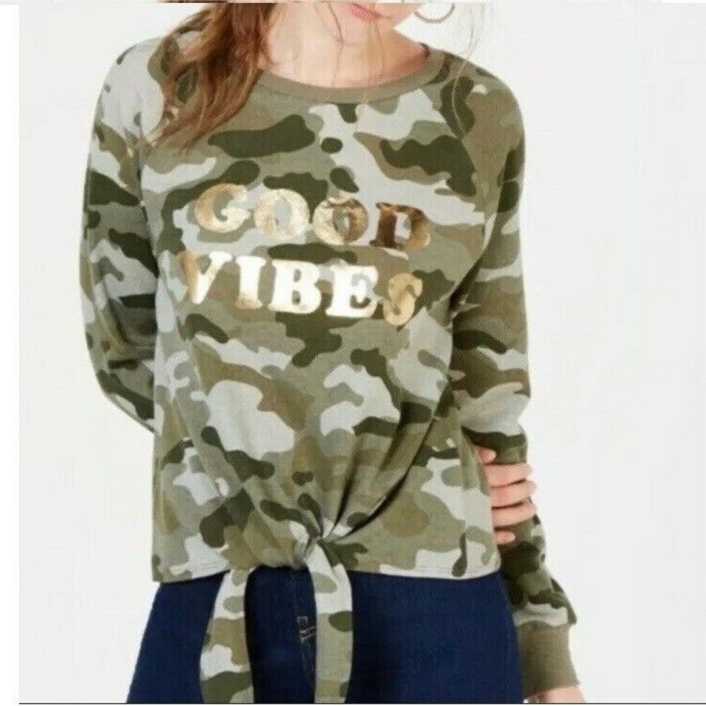 Rebellious One L Olive Camo Graphic Top 8AZ16